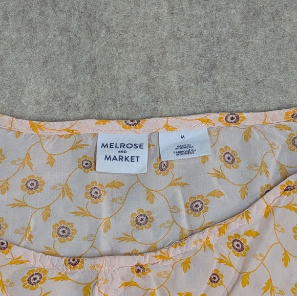 Melrose & Market Floral Sunflower Tie-Front Women's Medium Cap Sleeve Blouse - Picture 3 of 7